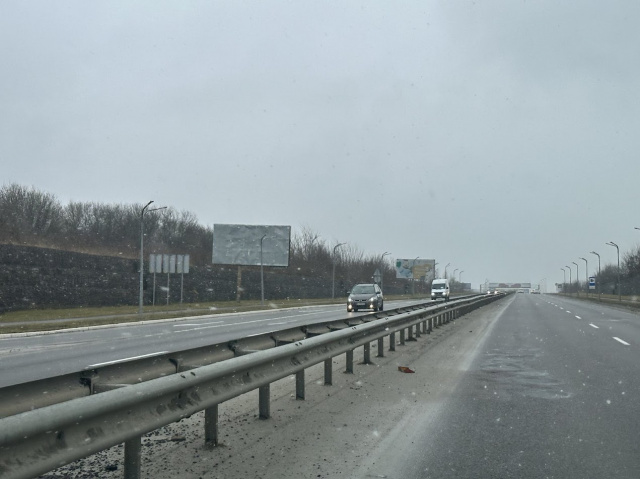 Щит 6x3,  а/д ЛьвівПустомити Меденичі 6+870 км Ліворуч  м.Львів біля АЗС Сокар